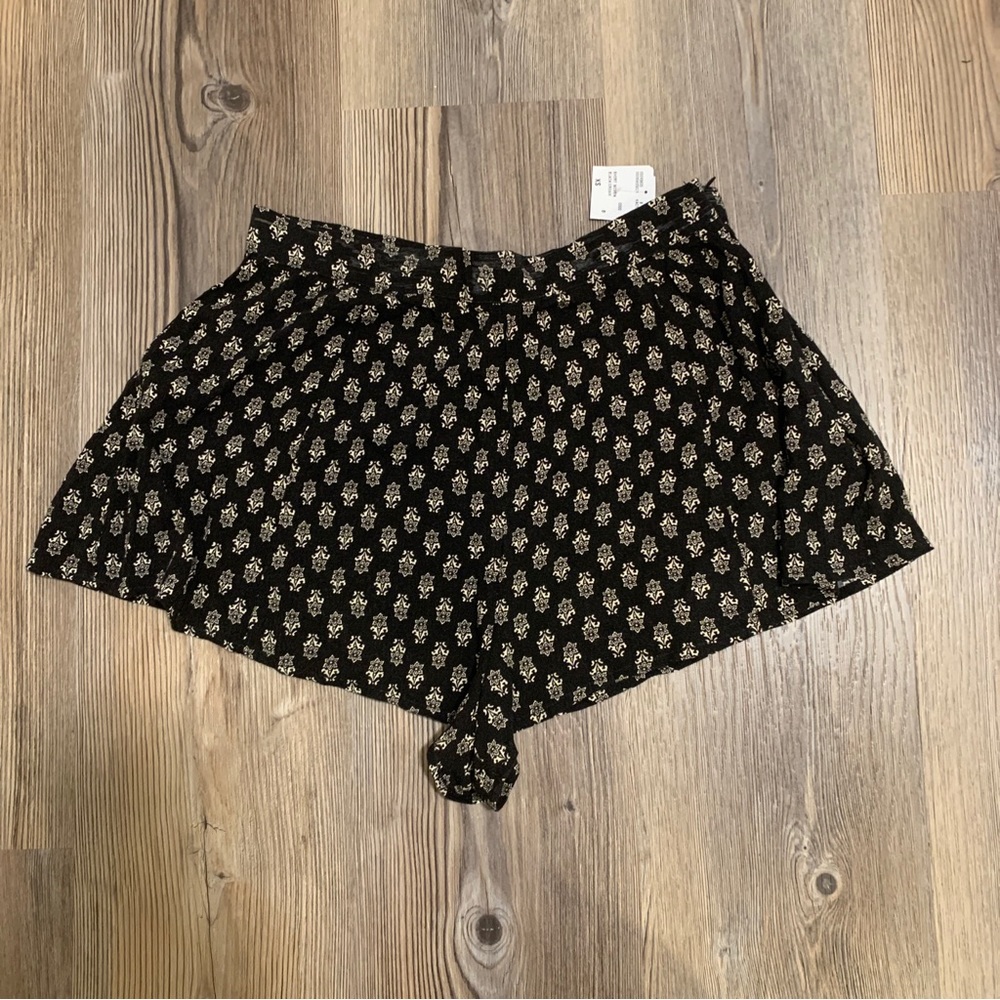 Forever 21 Shorts Black Women’s Extra Small NWT